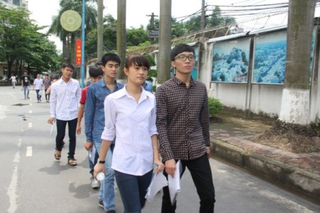 Đề Hóa dài, đề Ngữ Văn khó nhưng thú vị